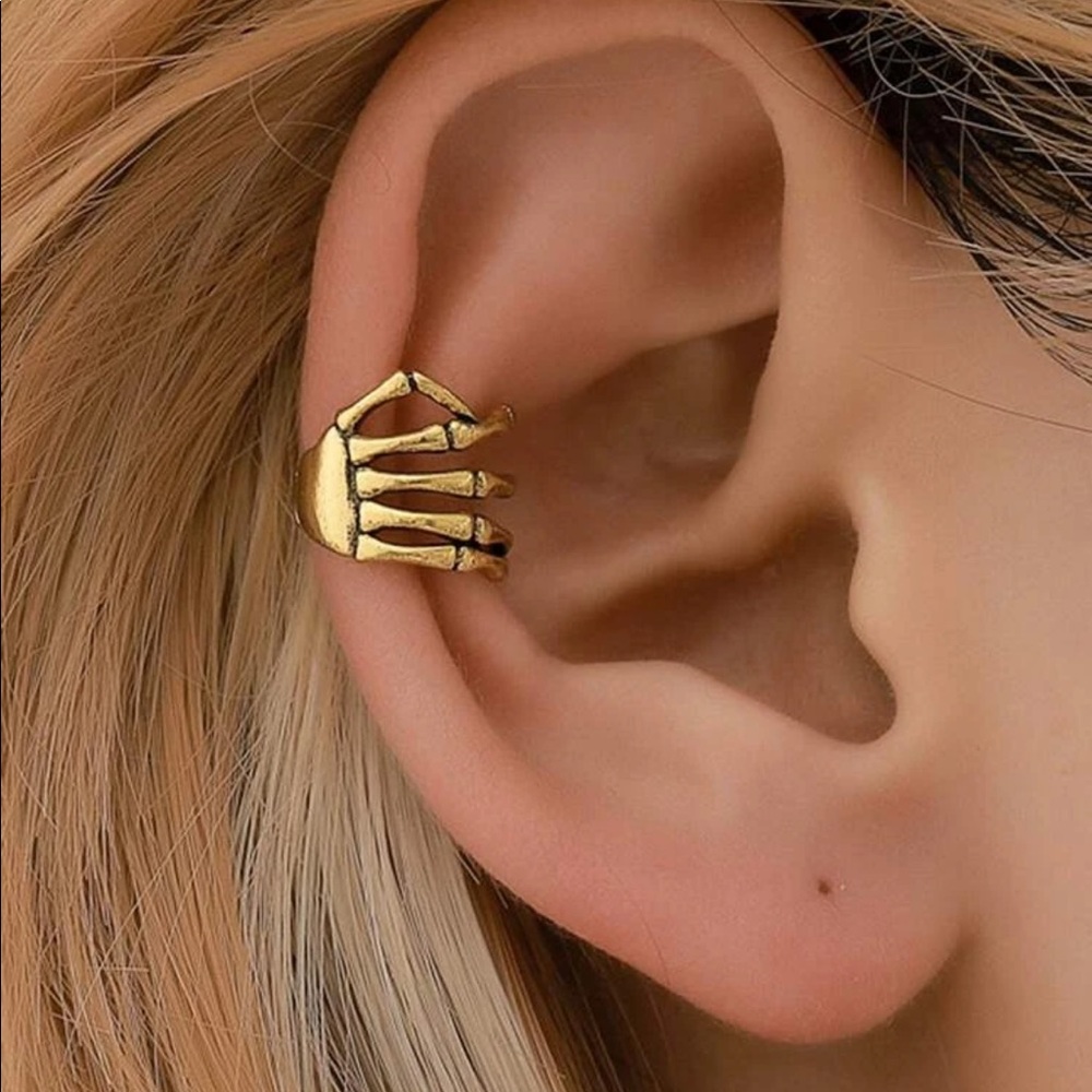 Hand Ear Cuff - Picture 1 of 4